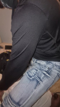 顔、座り、唾を吐き、飲み込め、顔、狂気を犯す、アルファがこの尻軽女の口を支配している!