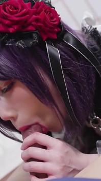 La señorita taiwanesa Xiao Ye Ye Ye recibe un nuevo disfraz para cosplay y se siente muy sexy