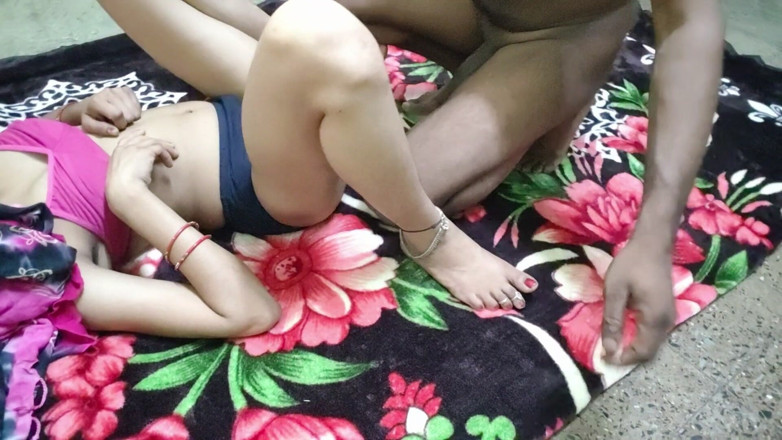 SapnaKumari290: Indian Desi Village Housewife Was Step Bro XXX Fucking with...