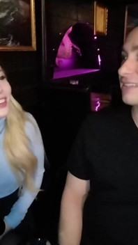 Du khách người Mỹ nhỏ bé Haley spades kinky creampie gangbang ở Budapest - Immoral Live 4k