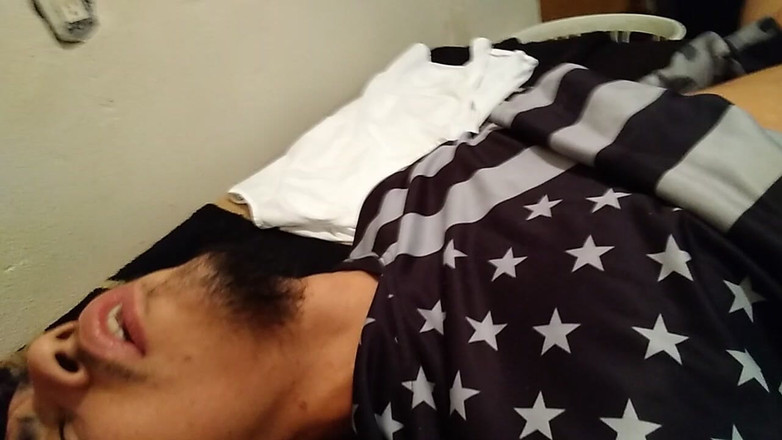 AlexAlejandro13: 我无法停止撸管