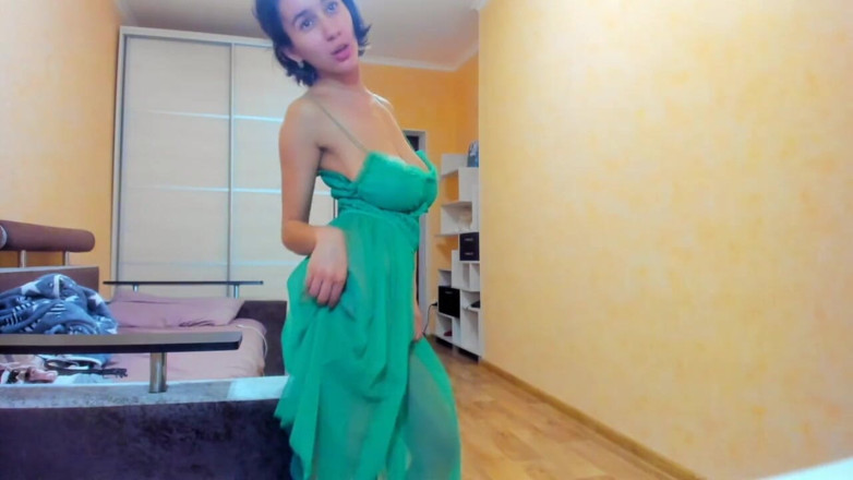 myla_angel: Hot Myla Angel in a green transparent dress!