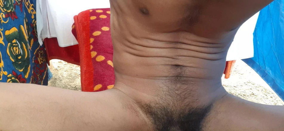 Che: Black Ass Hole Indian Man Fingering