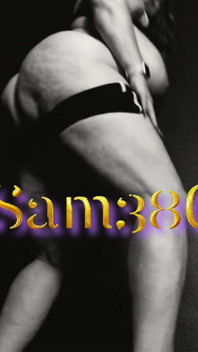 Sam38g Big Round Booty Doing Squats