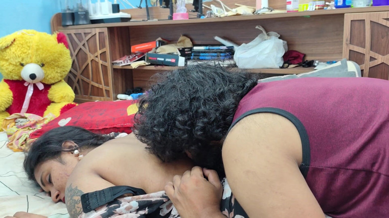 Vaigavarun45: คู่รัก Mallu โรแมนติกสุดฮอตในการลบชุดห้องนอนและจูบด้วยนมดูดควย Desi โรแมนติกสุดฮอตในบ้าน