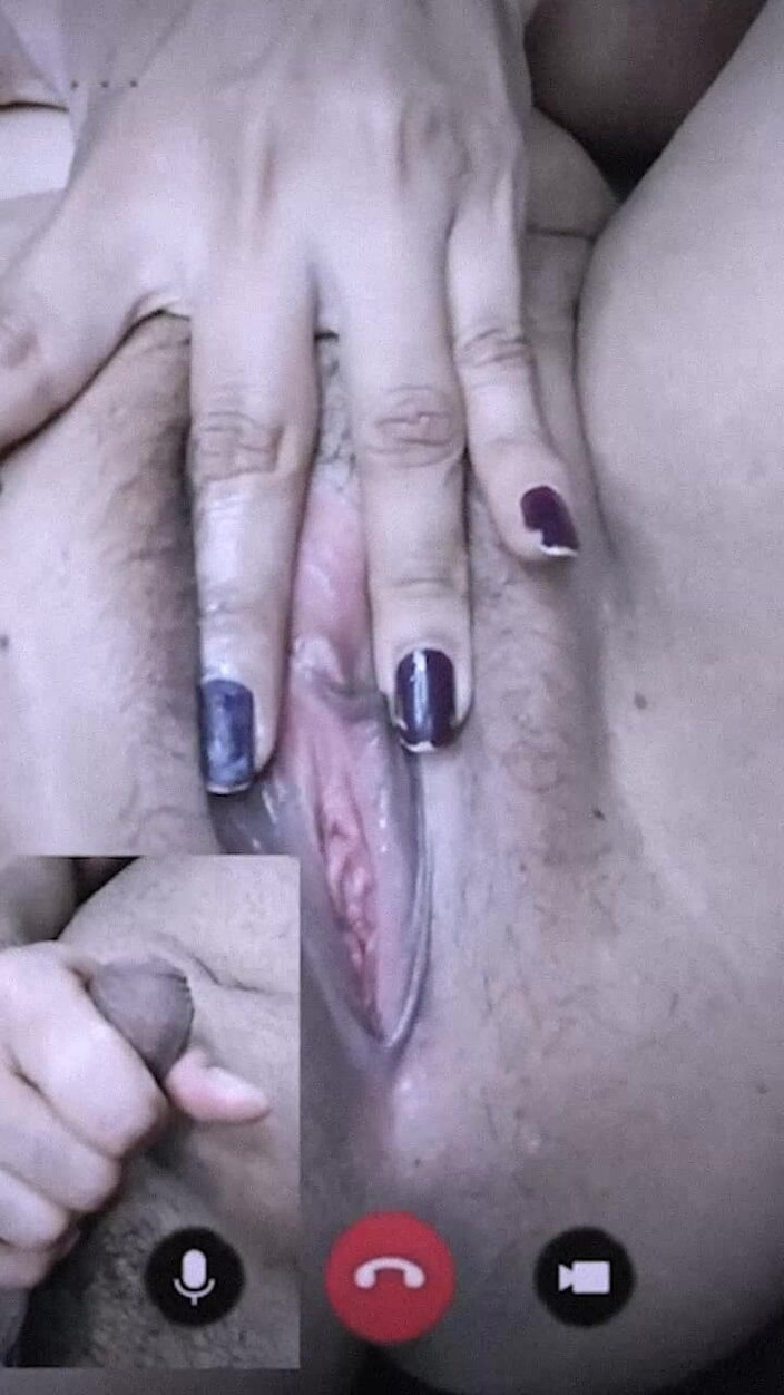 YoursAnanya: Videohovor indické manželky s manželem