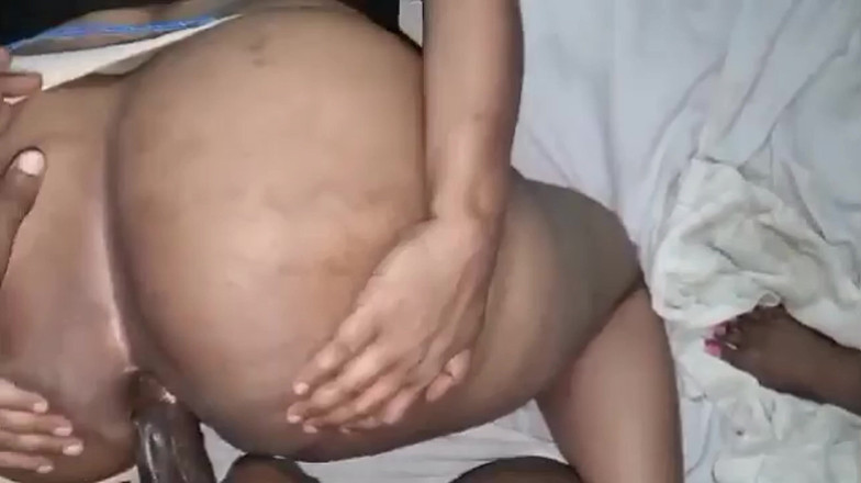 Super sexy ebony cuties: ORGASME CU EJACULARE FEMININĂ CU MARE ȘI NEAGRĂ, SEX ANAL PROFUND...
