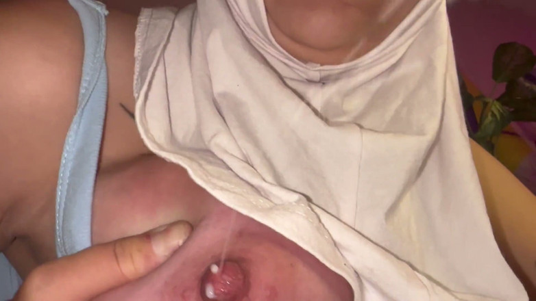 lanalovacutie: Stepmommy in Hijab Wants to Feed You