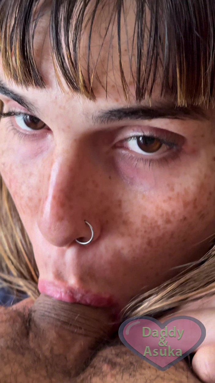 Daddy and Asuka: 의붓아빠를 위한 저항할 수 없는 섹시하고 귀여운 군대 모집 1부