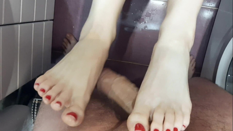 Sweet Hot mouth: Video to order !!!For a lover of feet, soap and handjob