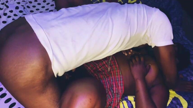Fap zone: Yaşlı Vali Uzun Büyük Yarağıyla Beni Aptal Gibi Sikiyor