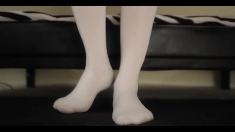 Jamie French: Pretty Feet 2