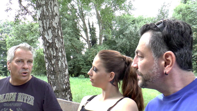 MMV Films and Clips XXX: Tachinarea în aer liber din parc se transformă în futai sălbatic cu...
