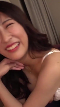 A Sex Gem Vol.91-3- the Beautiful Girl Who Exposes Her Secret Sexual Propensities Is Photographed.