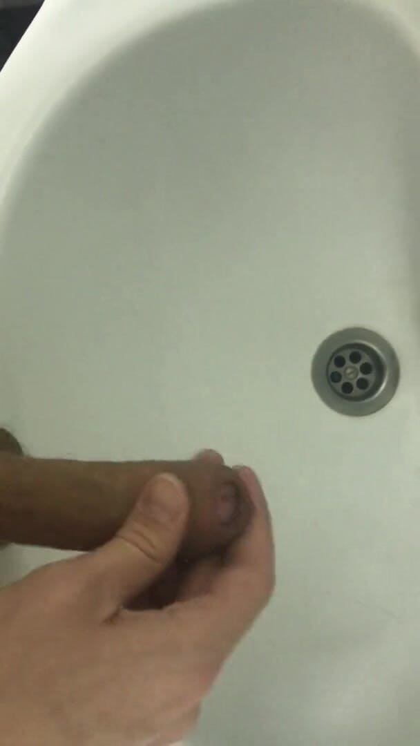 IlyaWilliam: Young Twink Fast Wank And Cum In Bathroom