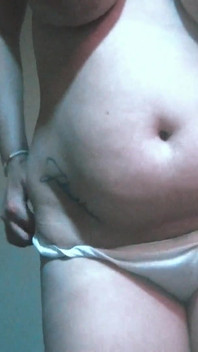 Quarentena peso ganho bbw gorda gordinha milf mostra sua barriga grande
