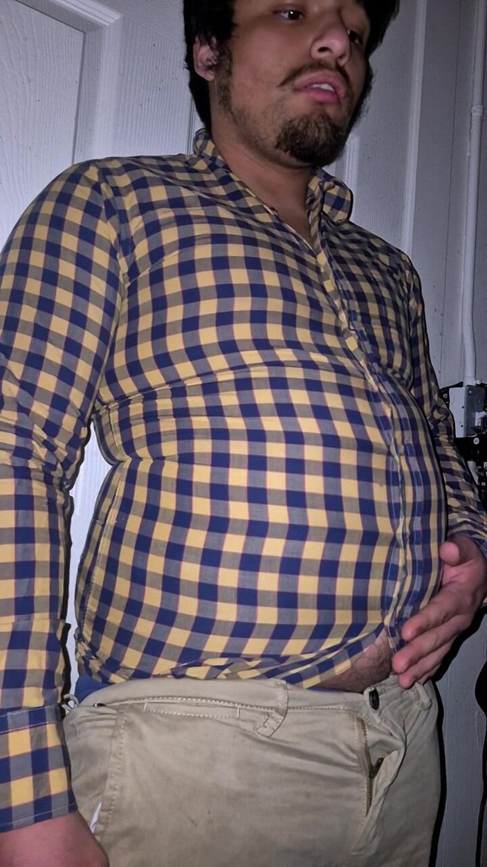 NakyJoss: Ich Poppe Meinen Knopf an Meinem Bauch