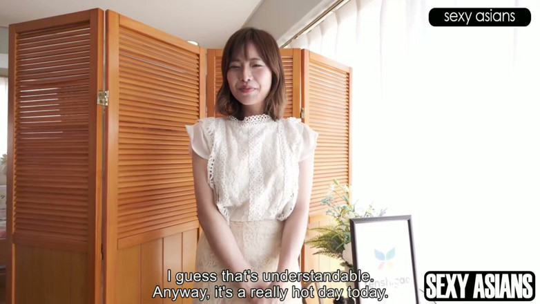 TOKYO HONEY TRAP: Fishnet Clad Married Beauty with Only Her Husband as Experience...