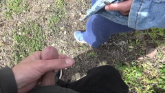 Gerçek üvey anne parkta azgın üvey oğlunu mastürbasyon yapıyor