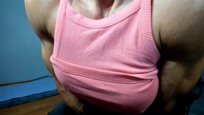 Alesyamuscledoll: Veiny Musclegodess