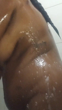Shower Show Lil Latina Bts