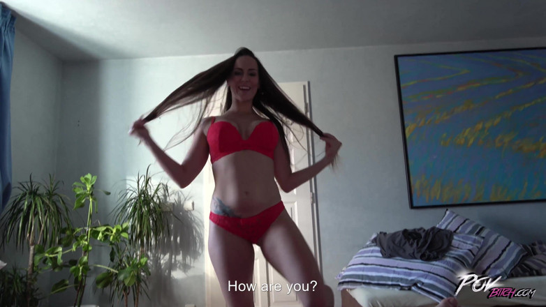 POV Bitch: Cycata brunetka zostaje zerżnięta w dupę po tym, jak dała...