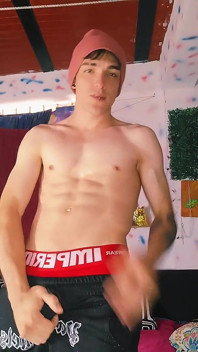 Hej Nevlastní tati, chceš tančit?