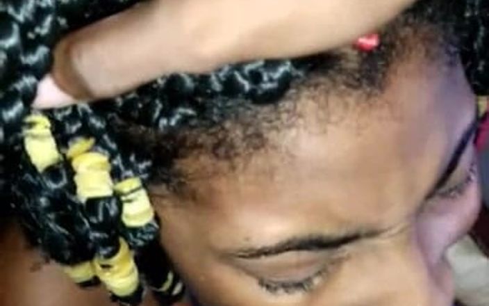 ElVenudoXXX: Elle me fait bander les grosses noires