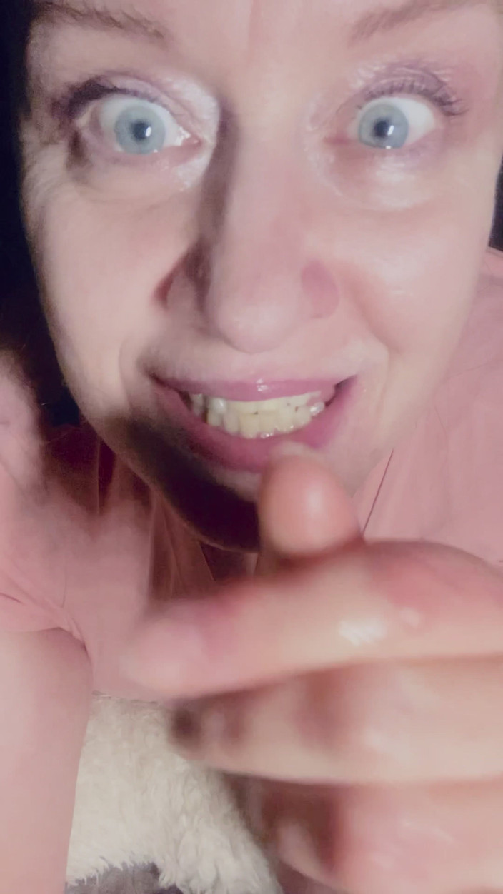 VikkiGeorgia: Гра слини