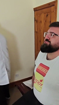 Dr Ted'in daha iyi bir görünüme ihtiyacı var