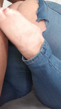 Bbc vai me foder em jeans rasgados
