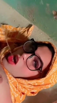 The Hottest Pee Smallow Video