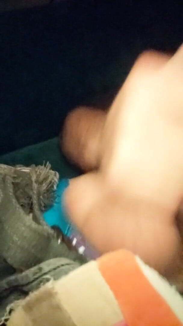 Sexy possum: Schnelles wichsen und kommen