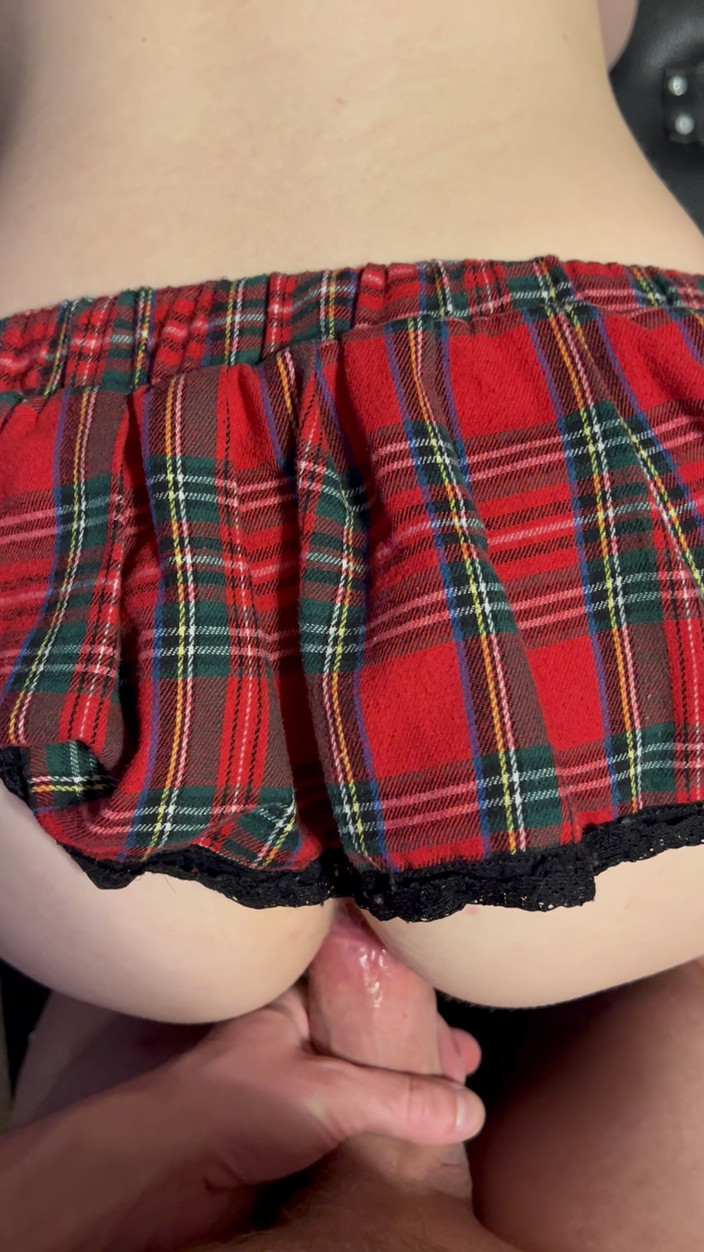 IntimateIsles: Primera lección de la animadora