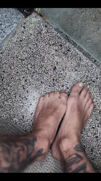For all feet lovers there