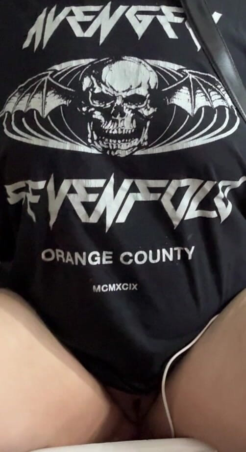 KingDom24: パパのサブに首にベルトを巻き、マンコを叩く