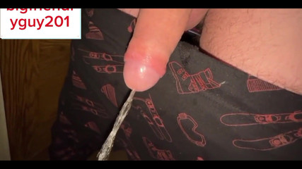 Bigbadfriendlyguy: Adam daha fazla çişini tutamıyor ve çok işerken inliyor x2