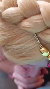 Zelda dicrot sperma hangat di dalam memeknya. Candy Camille