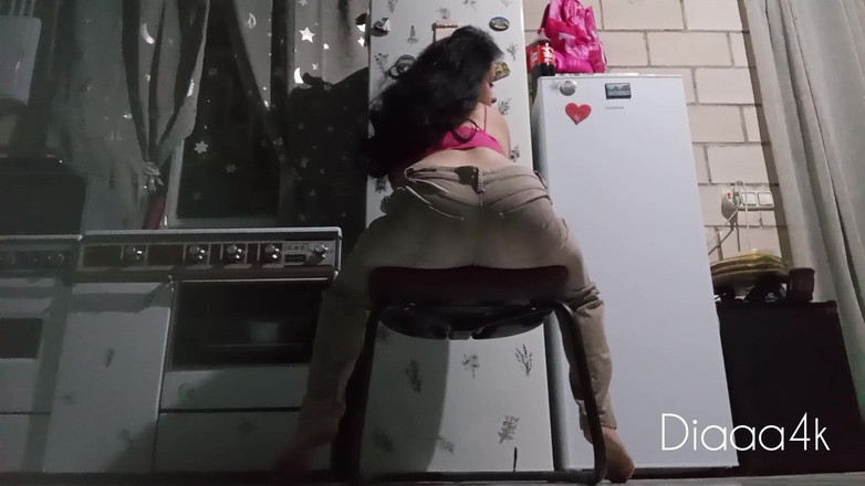 fartingclub01: Muffled Farts on Chair Wearing Jeans