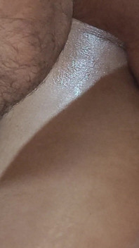 Ateşli erkek tarafından seksi göt masajı