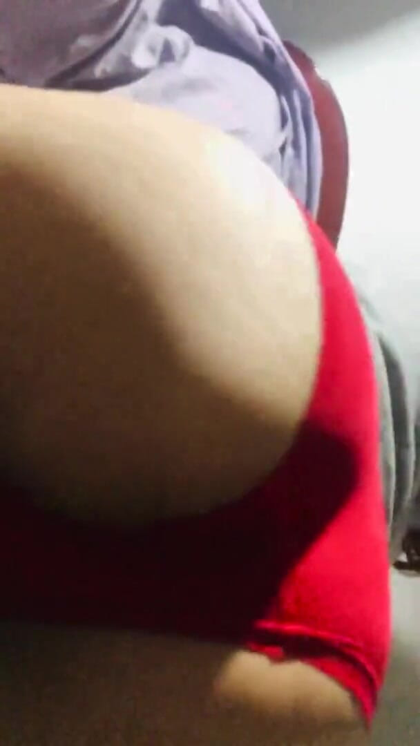 Mexicasero: Götümü erkek arkadaşıma hareket ettiriyorum