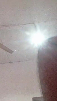 Fată rea, unghi slab al camerei