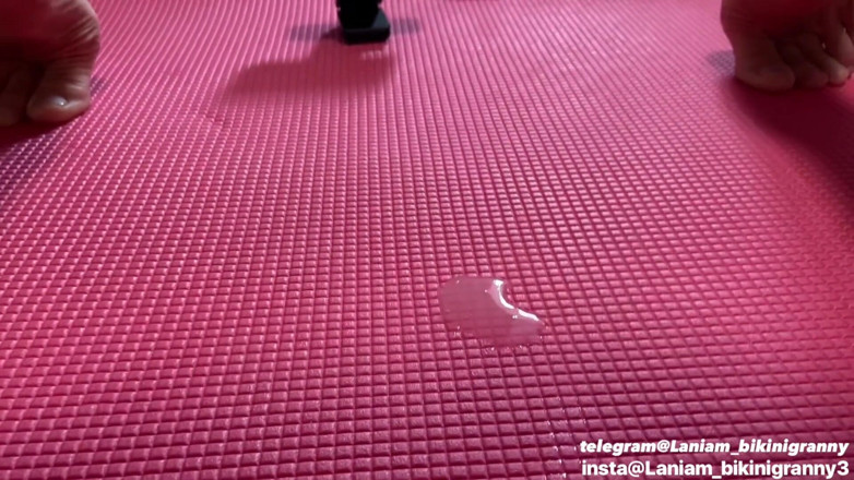 Ladyloveyoung60: Anal seks büyük yarak tabu nine kamasutra büyük miktarda sperm...