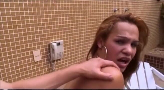 Shemale World: Den transsexuella drömmen om en pojke går i uppfyllelse!