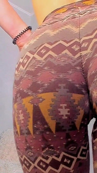 Bel sedere con i leggings