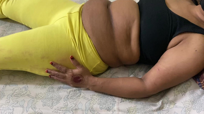 SAFI TV: Quente indiana bangla esposa curva-se sobre gemendo alto fazendo sexo...