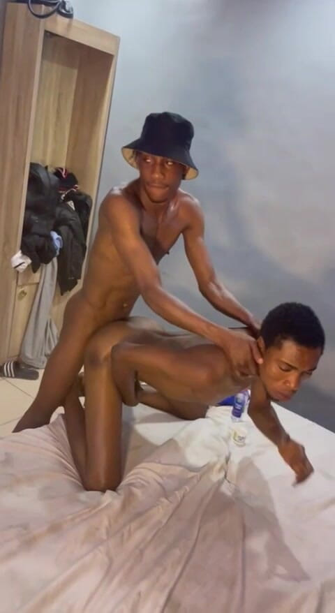 Honeyslim: Il mio amico online mi ha visitato a causa del...