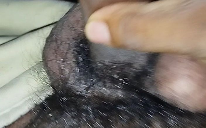 Miknio: Genç oğlan tarafından yarakla elle muamele