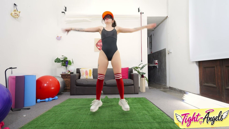Tight Angels: Принцеса 004 - тугі ангели - досконалість кралі з блідою дупою! Пухкі соски! Кругла дупа! Блакитні очі!