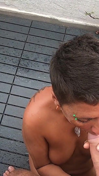 A vrut să înghită niște spermă și să se pișe pula